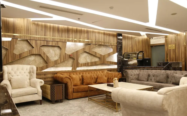 Dan Golden Hotel & Lounge