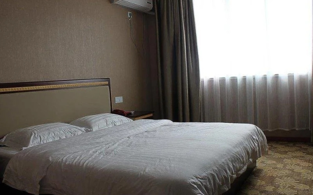 China Rushan Champs Elysees Hotel