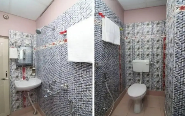 The Ritz By OYO Rooms