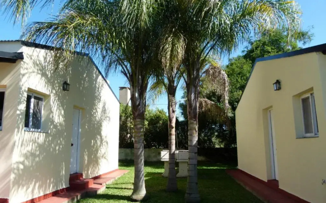 Los Palmares Del Urugua-I Bungalows