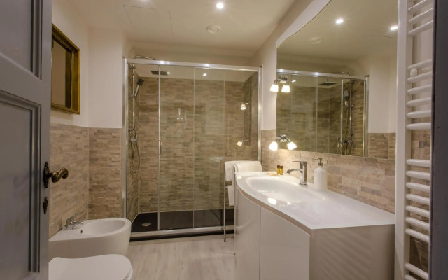 Elegant & stylish apartment city center
