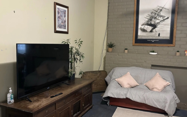 Broken Hill Tourist Lodge