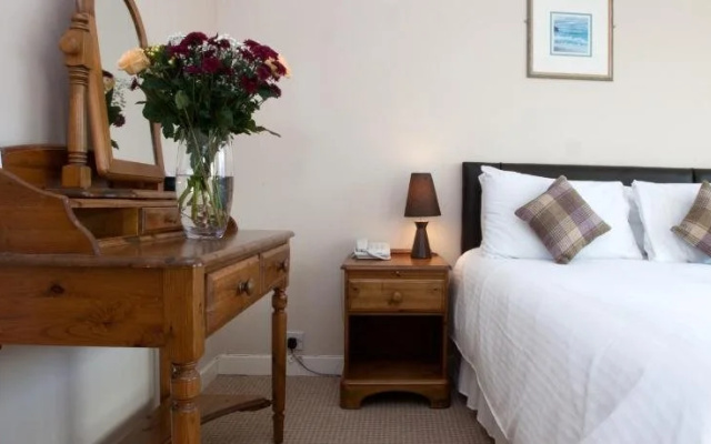 Ben Loyal Hotel