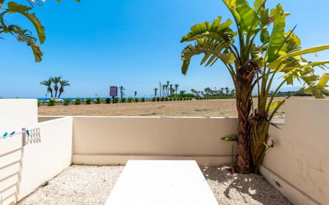 Kate's Latchi Beachfront Studio Apartment 1 by Ezoria