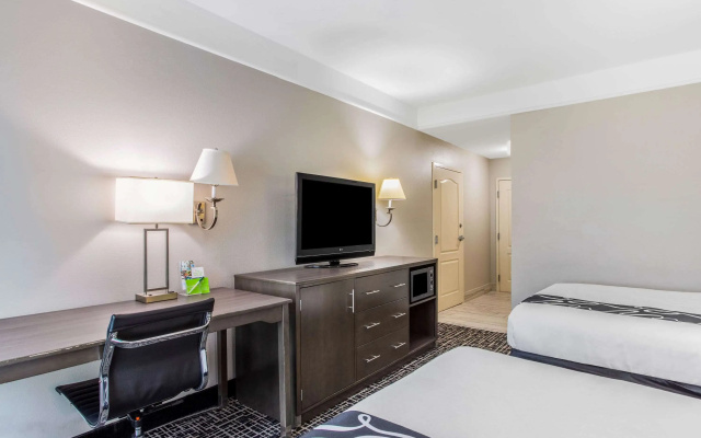 La Quinta Inn & Suites by Wyndham Fultondale Birmingham N