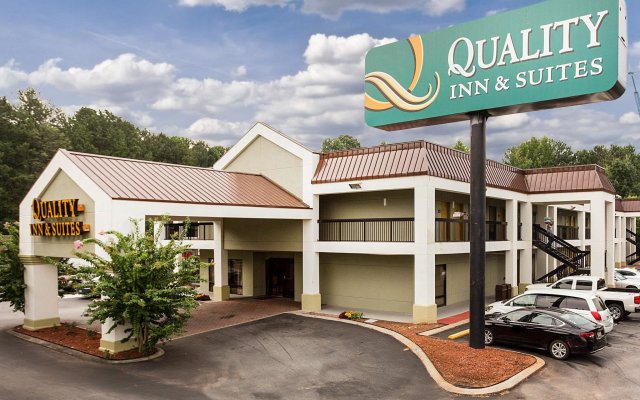 Quality Inn & Suites at Six Flags 0
