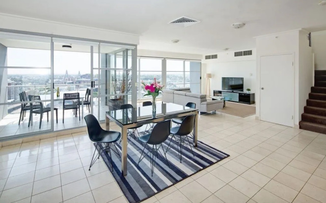 Midtown Darling Harbour