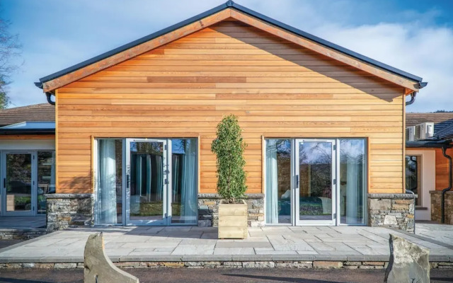 Suite 11 - Sleeping Giant Hotel - PEN Y CAE Inn