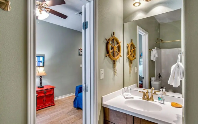 Sweet Retreat by Silver Sands Vacation Rentals