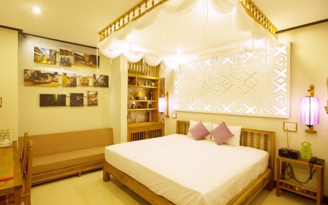 Vinh Hung Library Hotel вид на фасад