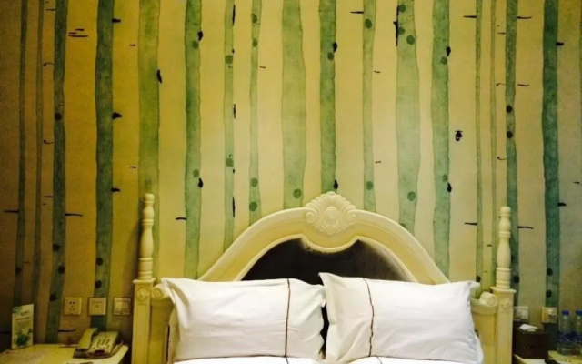 Chonpines Hotel (Shijiazhuang TV Wanda store)