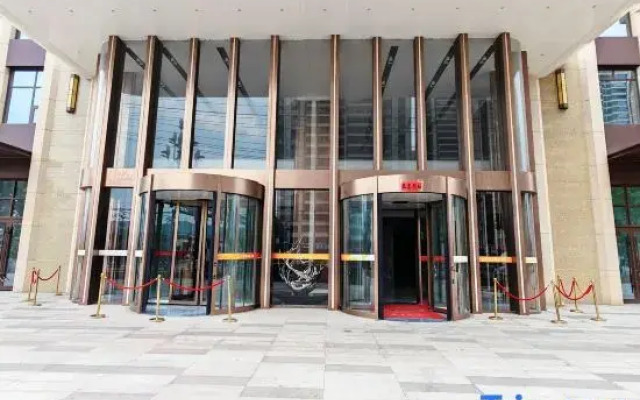 Modern Apartment at Chamber of Commerce Building