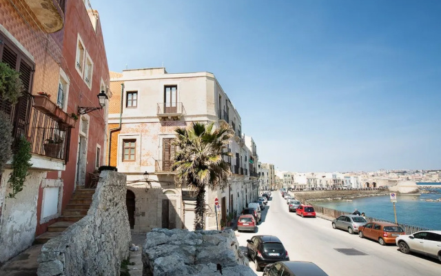 Charming seafront room - Wonderful Italy
