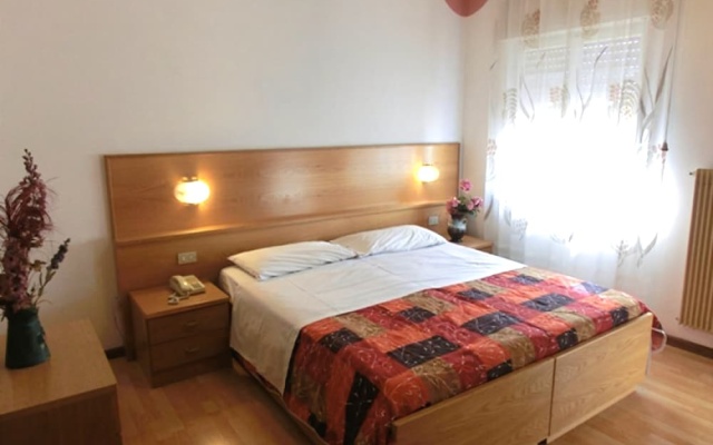 Hotel Ideal