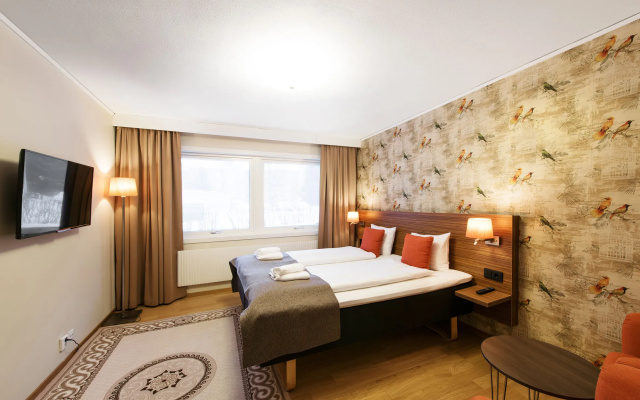 Naran Hotell