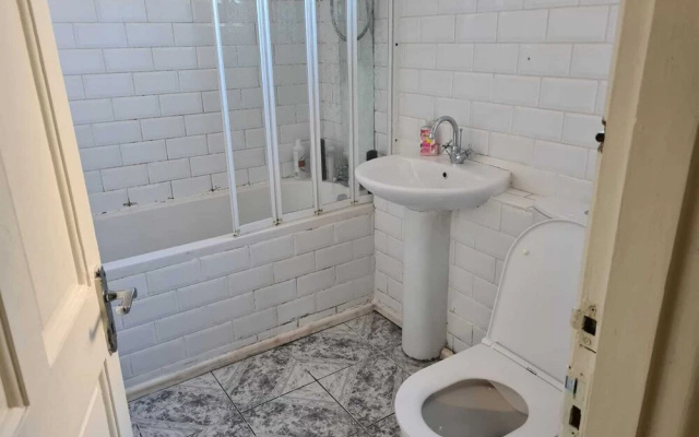 Remarkable 1-bed Apartment in Manchester