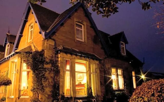 Strathcona Guesthouse