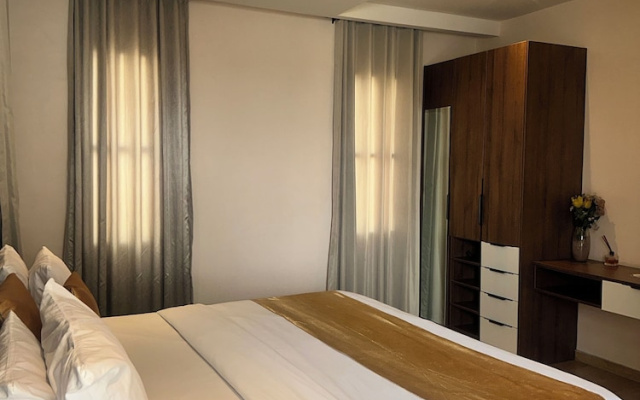 Vievely Suites and Apartments