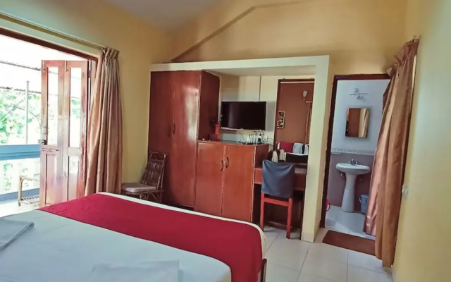 Shalom Resort