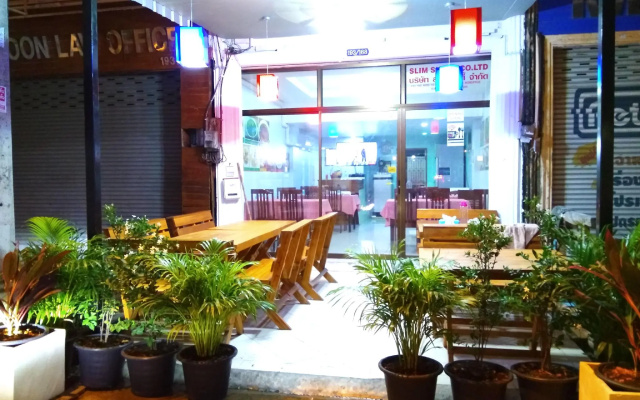 Shady'S Hostel
