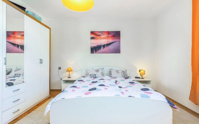 Amazing Apartment in Kostrena With Wifi and 2 Bedrooms