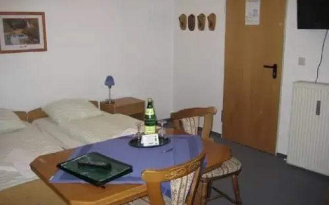 Komfort-Pension Haus Christel & Guesthouses