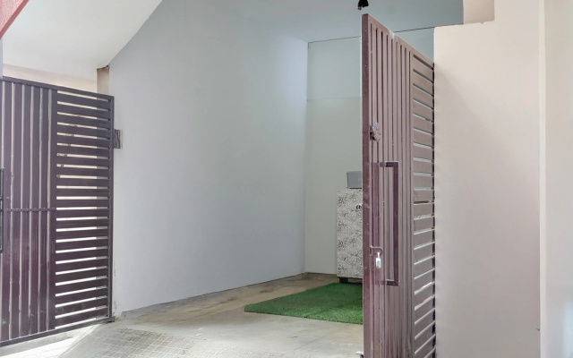 Hotel O Sector 23 Udyog Vihar