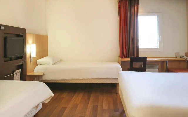 ibis Bourg Jasseron/Teyssonge