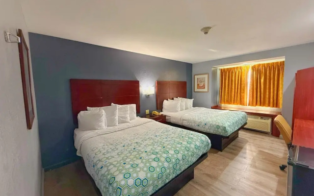 BlissPoint Inn & Suites, Northwood