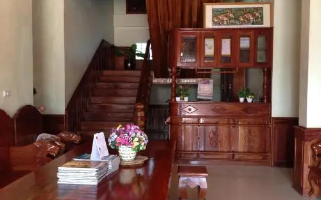 Amphon Hotel