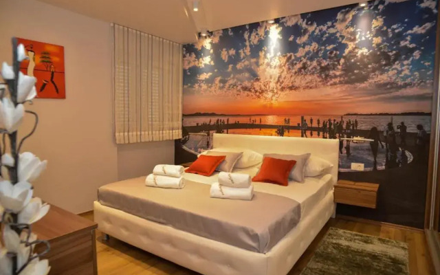 Fifi apartment w. parking in old town