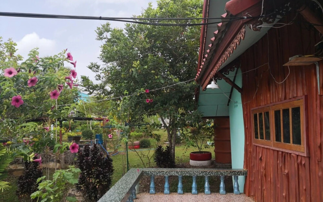 Baan Sampeenong