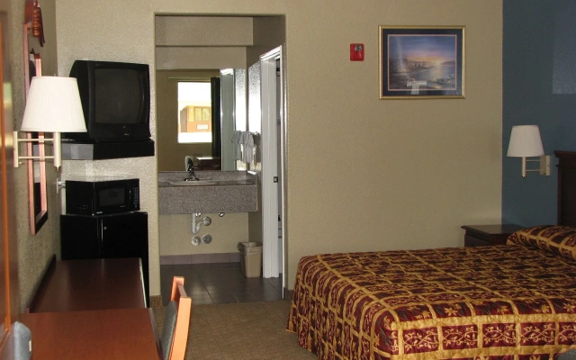 Budget Inn