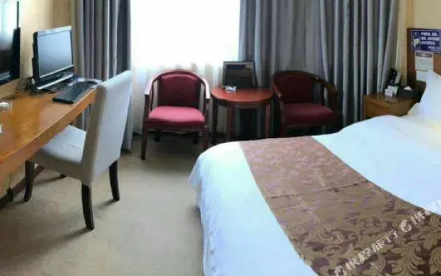 Fenggang Hotel