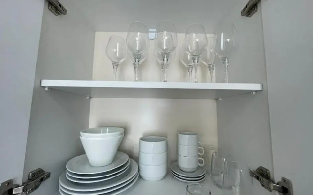 Leo Group Luxury Apartment 1834 Alliance Palace