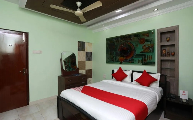 Oyo 23632 Mayfair Residency