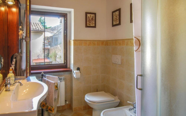 Beautiful Home in Caldarola With Wifi and 3 Bedrooms