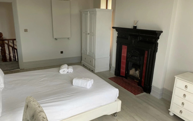 Seaside Retreat at Port Talbot