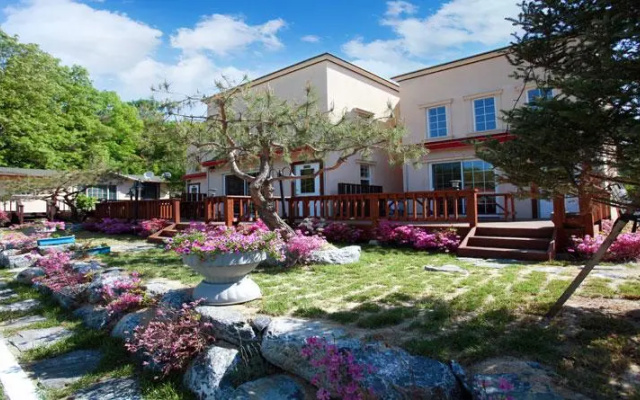 Yongin Donggubak Pension