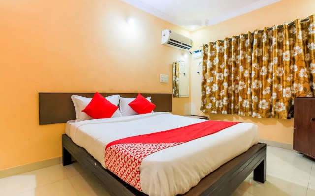 OYO 23035 Srinivas Residency