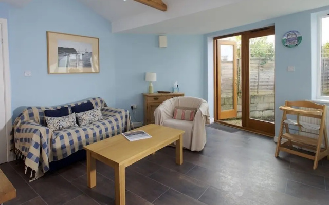 Rural Cottage in Dorset with Hot Tub