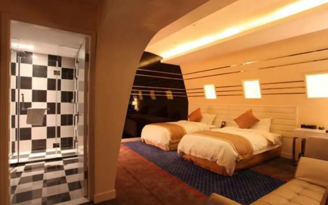 Infinite View Hotel