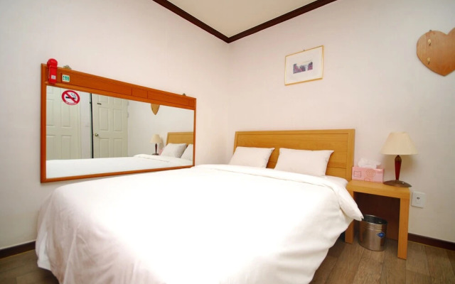 M Motel