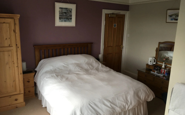 Honeycombe House