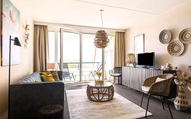 Beautiful Modern Furnished Apartment