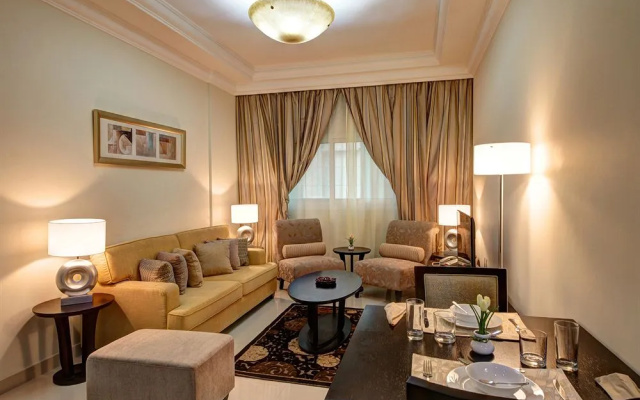 White Feather Hotel Apartments