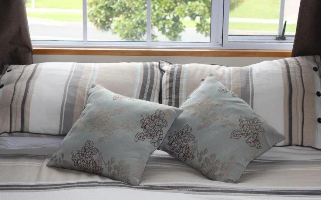 Royal Palms Papamoa Bed & Breakfast