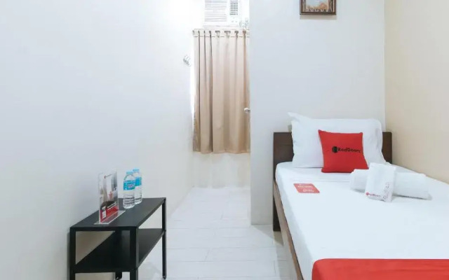 Eco Green Hotel by OYO Rooms