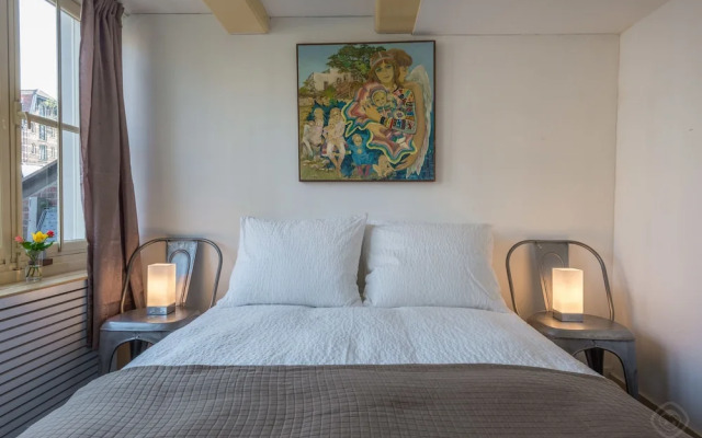 Brouwers Canal apartment