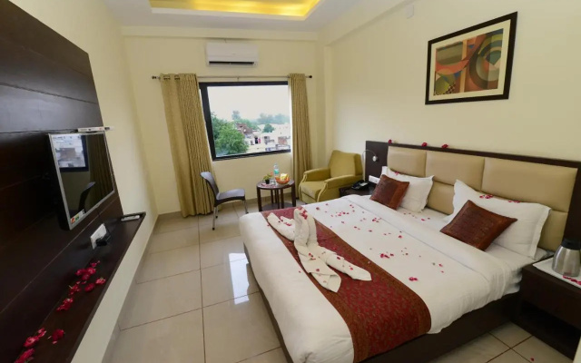 Hotel Sanobar